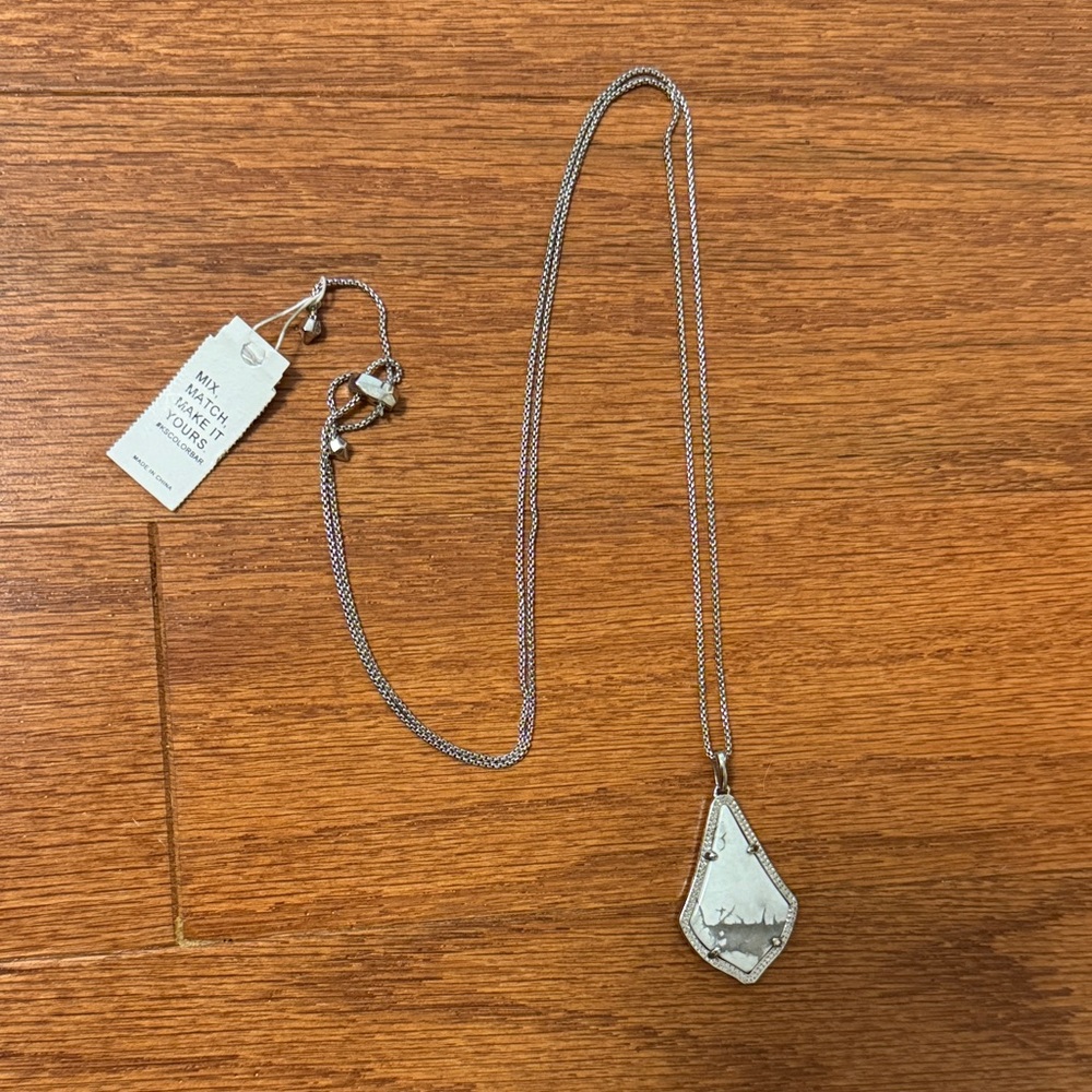NWT Kendra Scott Silver Pendant Necklace White Howlite